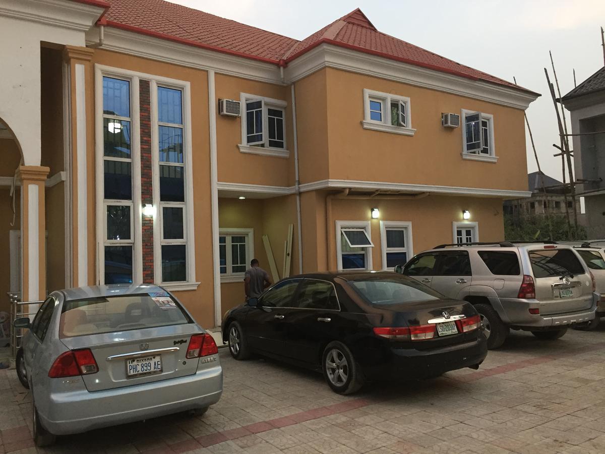Buggatti Hotel And Suit Port Harcourt Exterior photo
